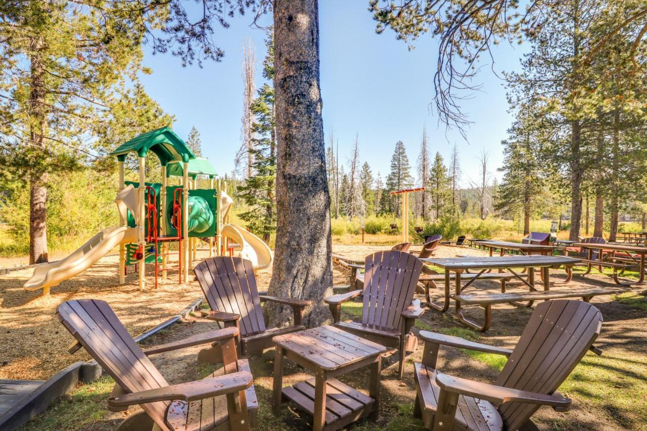 Tastefully-Updated, Classic Tahoe Family Home Траки Экстерьер фото