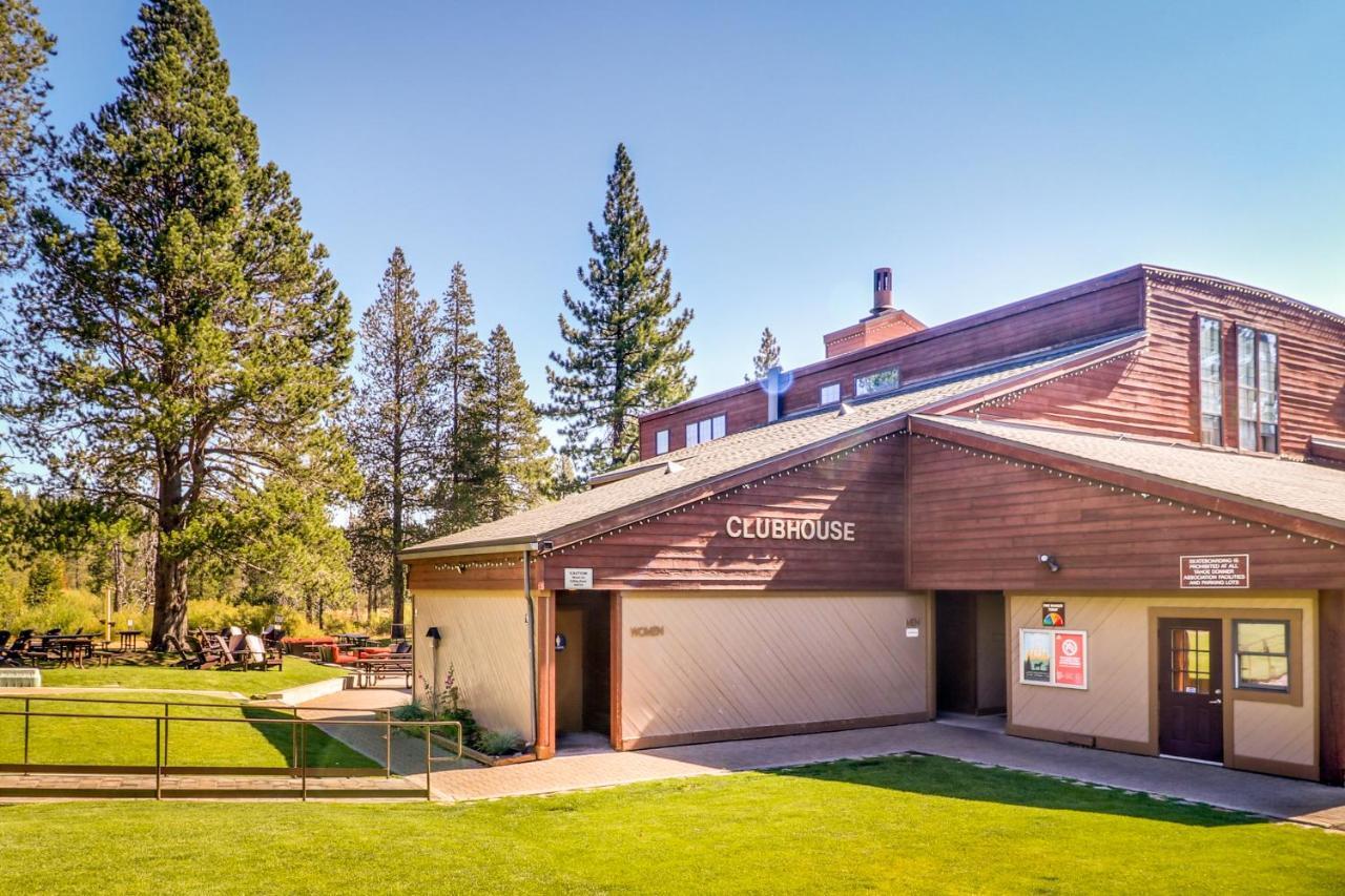 Tastefully-Updated, Classic Tahoe Family Home Траки Экстерьер фото